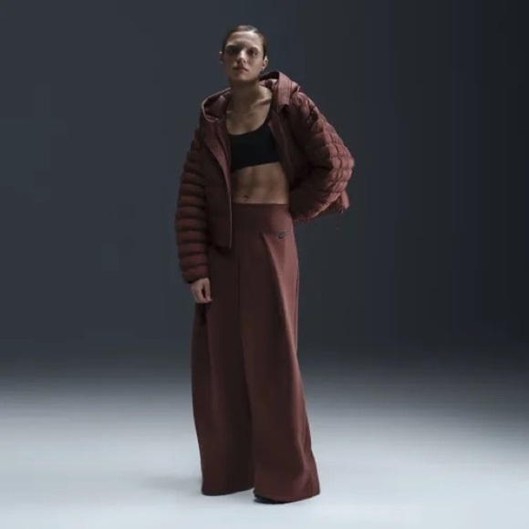 NWT Nike Swoosh Puffer PrimaLoft Therma-FIT Oversized Hooded Jacket in Red Sz M - Picture 12 of 16